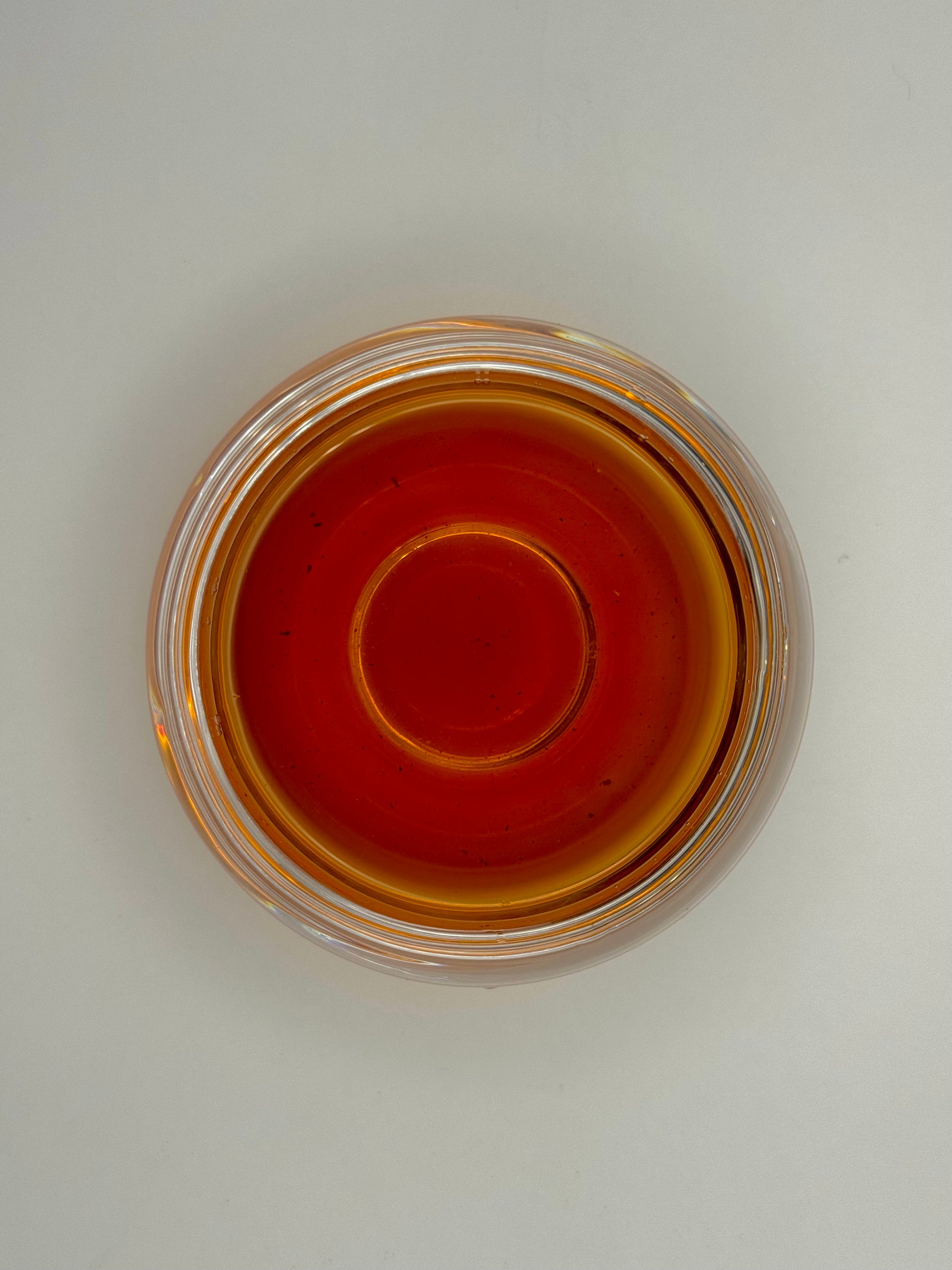 Assami Fekete Tea Piros Gyümölcsökkel