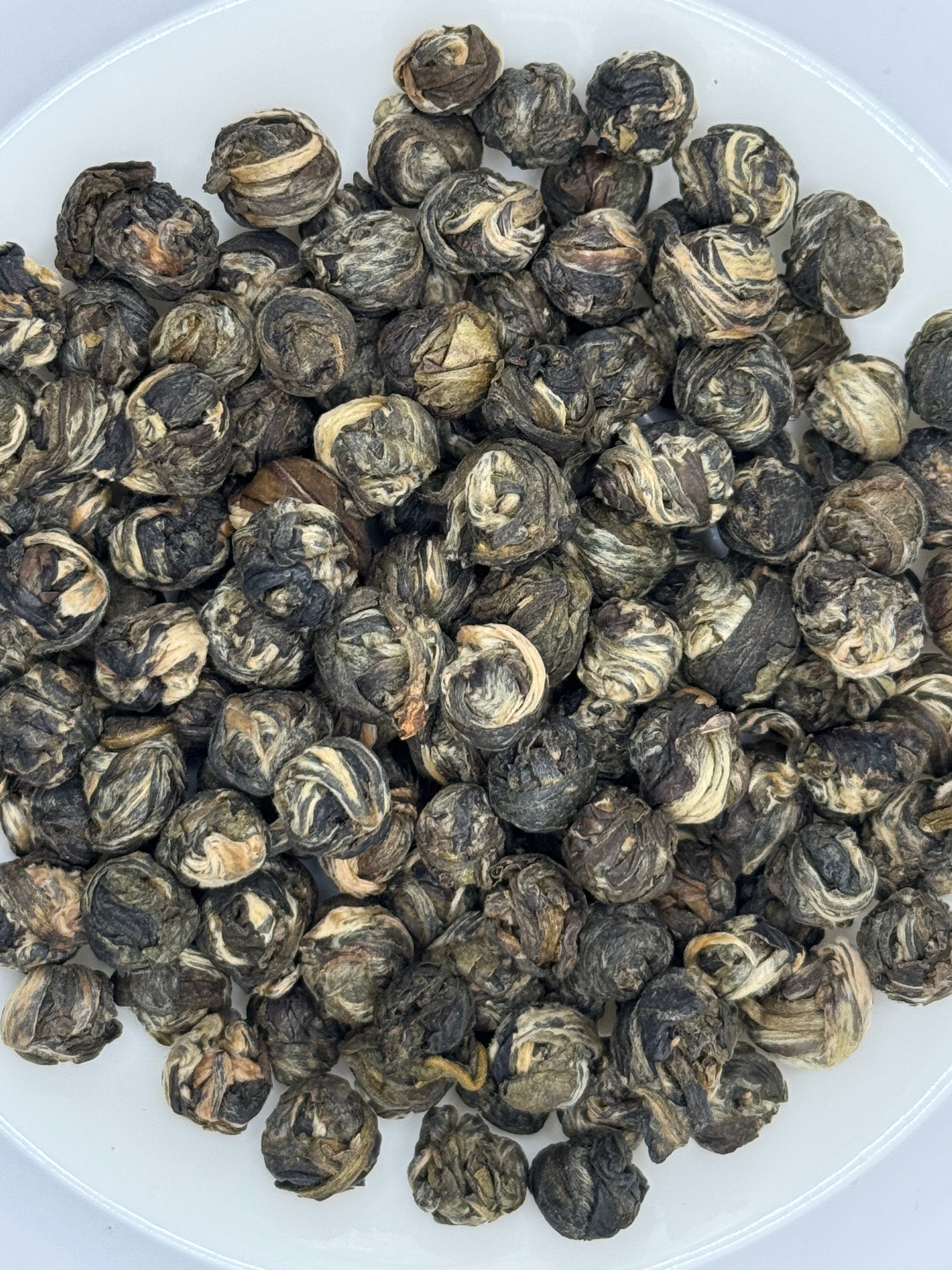 Jasmine Dragon Pearls – „Sárkánygyöngy” kínai jázmin tea