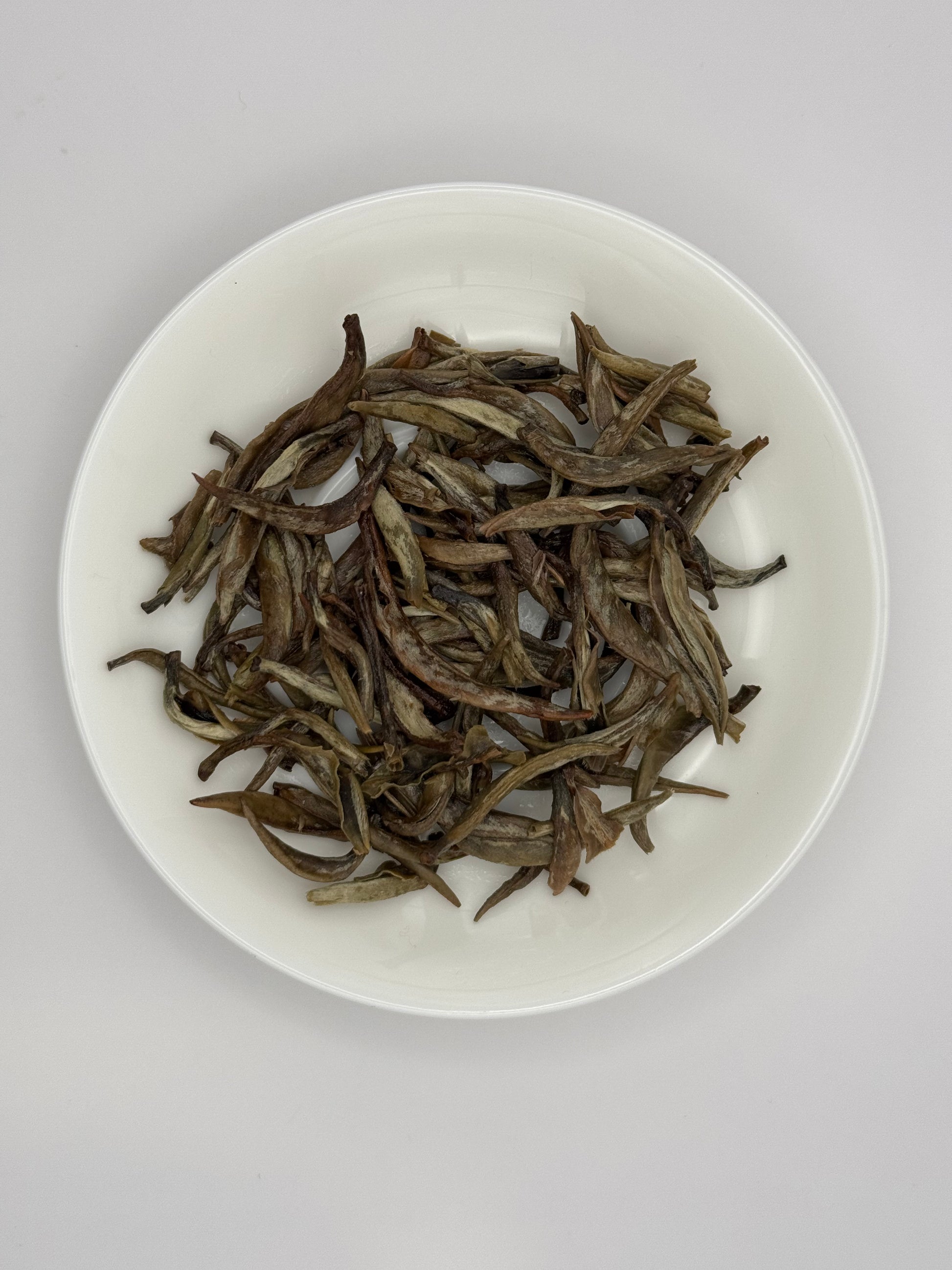 Yin Zhen Bai Hao „Ezüst Tűk” – kínai sárga tea
