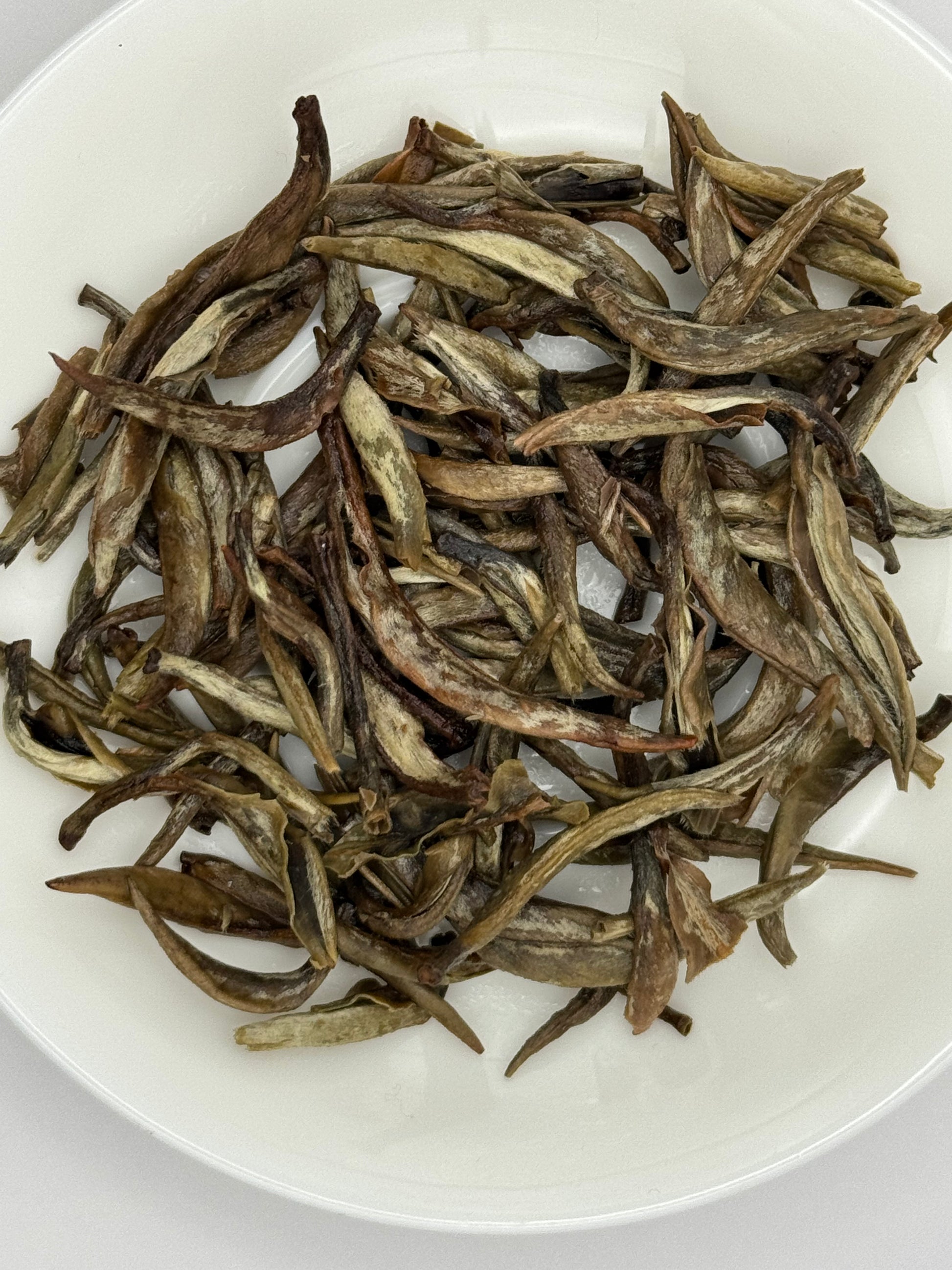 Yin Zhen Bai Hao „Ezüst Tűk” – kínai sárga tea